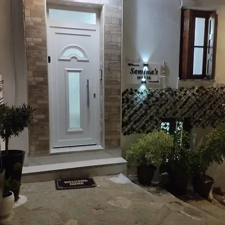 Seminas House *